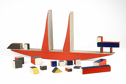 Large Ship-Building Game, design by Alma Siedhoff-Buscher, 1923, Bauhaus-Archiv Berlin / Stefanie Meinel / bauhausshop